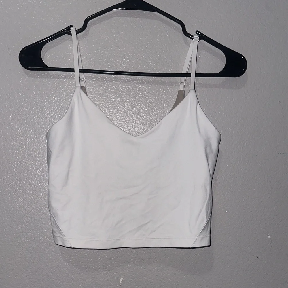 lululemon athletica Classic White Camisole - Picture 2 of 4
